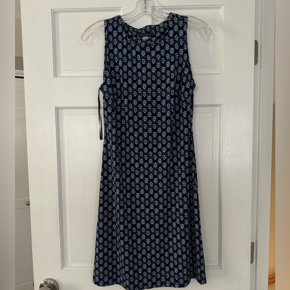 Size 2 Tommy Hilfiger. Knee length. Blue, black and white. Sheath with stretch
